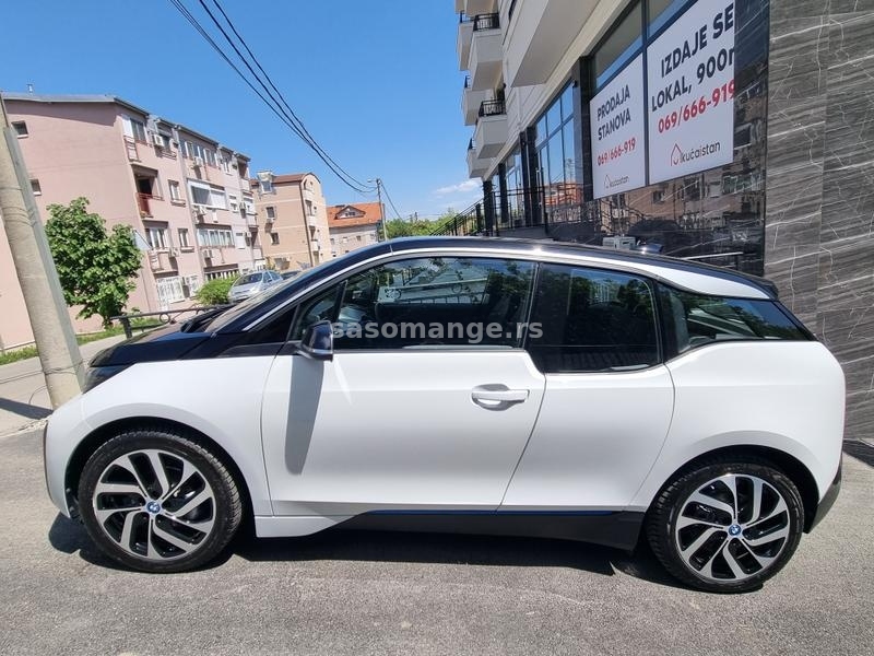 BMW I3