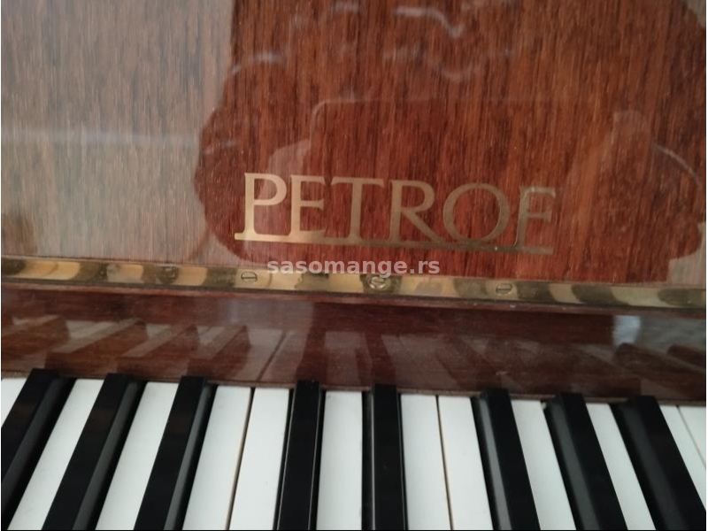 Petrof Pianino