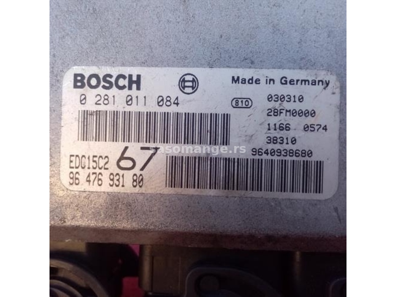 KOMPJUTER Bosch EDC15C2 Pežo Peugeot Citroen 0 281 011 084 . 9647693180