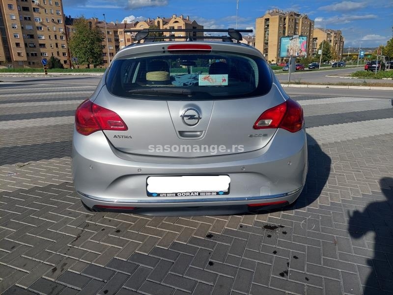 Opel Astra J 1.6 eco flex