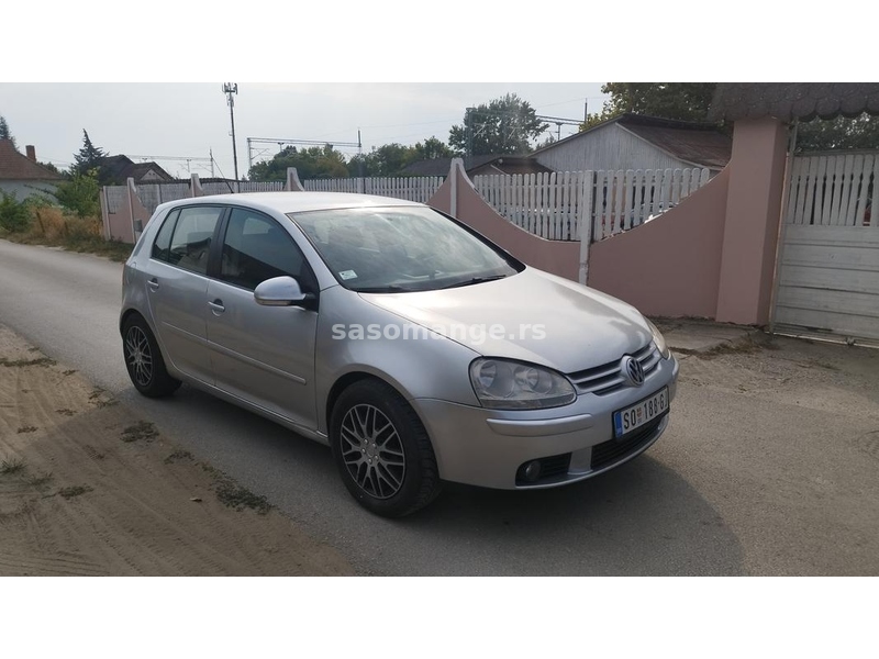 Volkswagen Golf 5 1.6 8v TNG