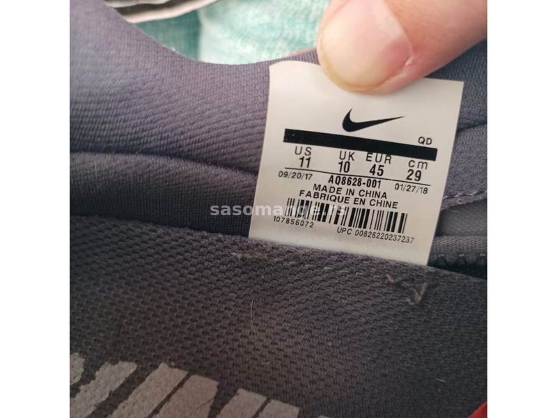 Muške Nike patike broj 45 sive boje