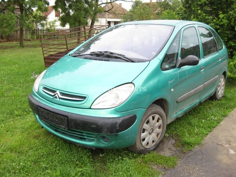 Citroen Picasso 2. 0 hdi kompletan auto u delovima . .. .. .. .. .. .. ..