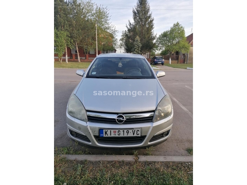 Opel Astra H GTC 1.6 benzin, 77kW, 2006.