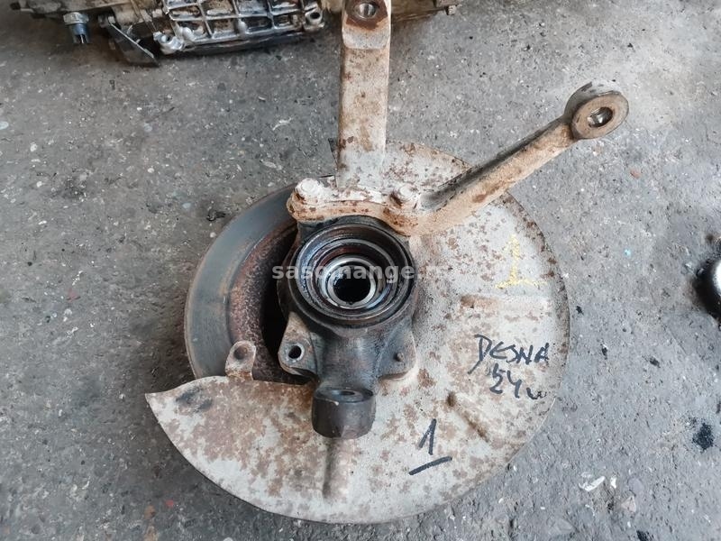 Glavcina desnog pred. tocka Lada 2121,21213 Niva 24mm br.1