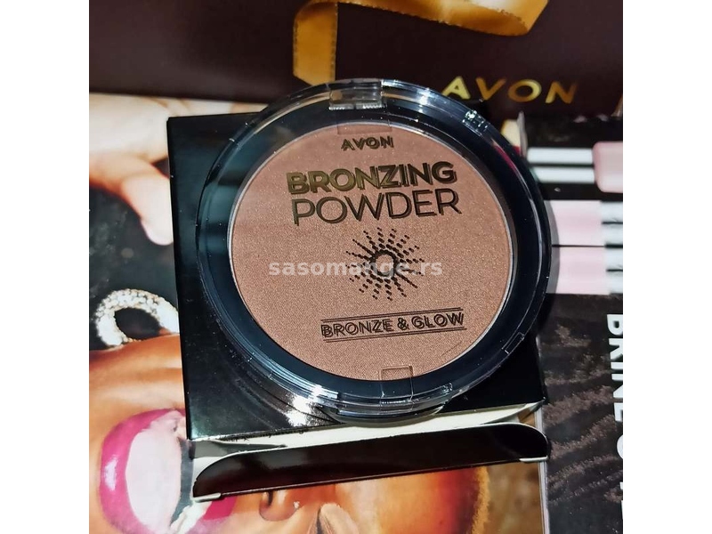 Bronzani puder u kamenu by Avon