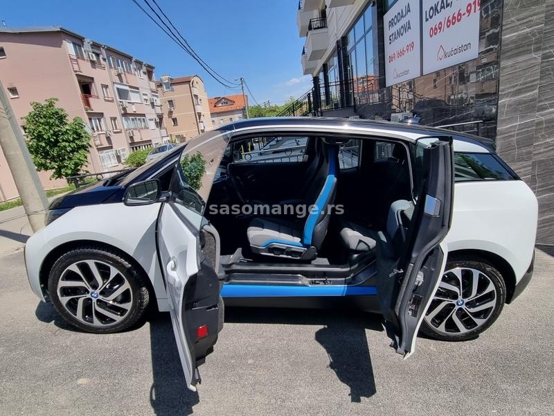 BMW I3