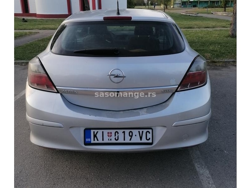 Opel Astra H GTC 1.6 benzin, 77kW, 2006.