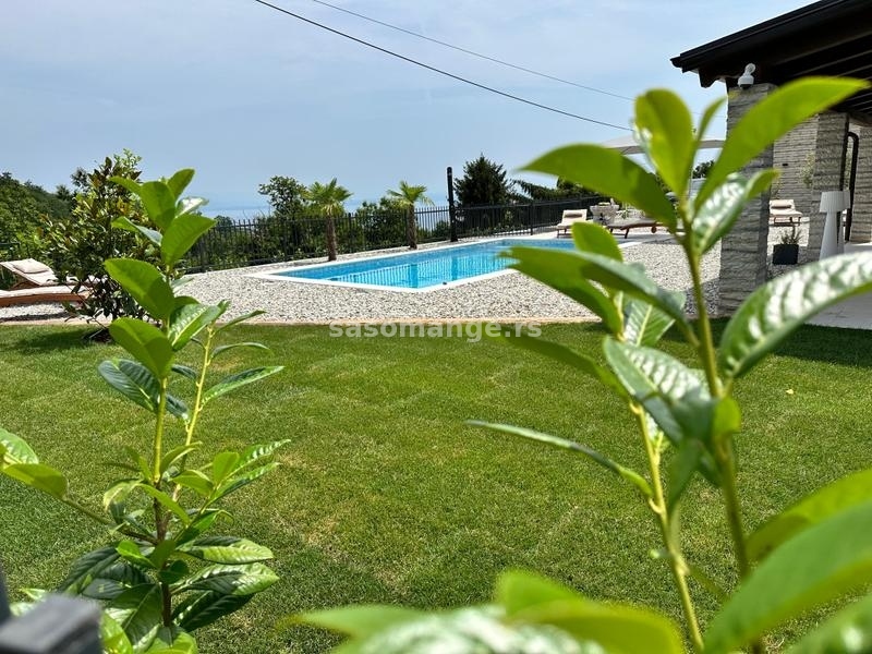 OPATIJA - POLJANE, Na prodaju je VILLA od 328m2