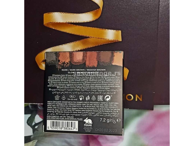 AVON All Nudes 6u1 paleta senki za oči