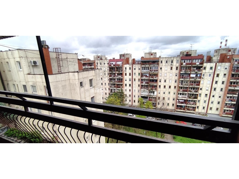 Novi Beograd, Blok 70a, stan sa pogledom, 2T, 2 m.čvora, CG, 2 lifta ..