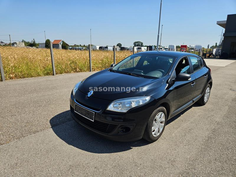 Reno Megan 1.5 dci 2012g 81kw 6 brzina, odlican auto.