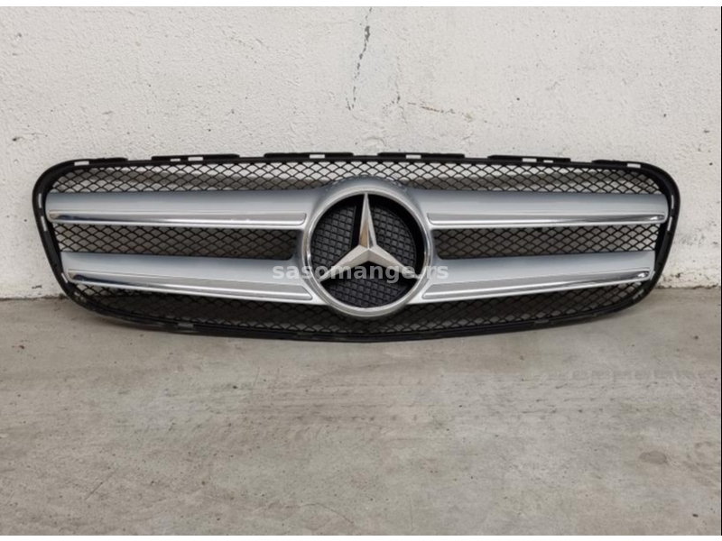 Mercedes GLA / X156 / 2014-2018 / Maska / Znak / ORIGINAL