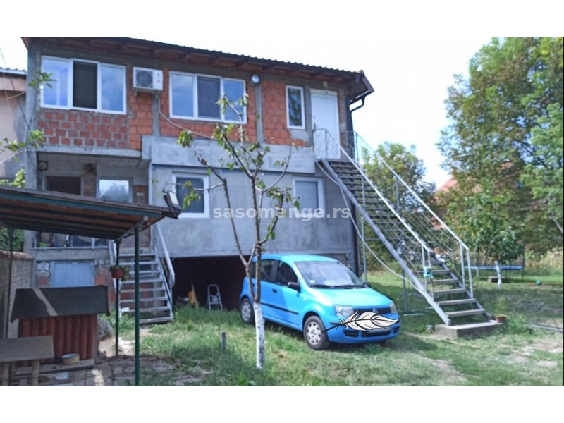 Prodajem kucu sa dva odvojena stana Dudovi-Obrenovac