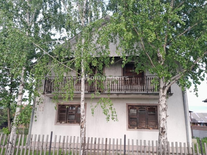 Kuća, Petrovčić.