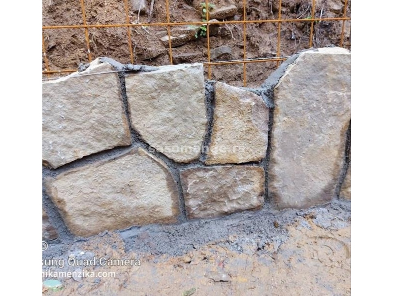 Postavljanje granite kocke, slaganje granitnih kocki, postavljace ivicnjaka, kamena kocka
