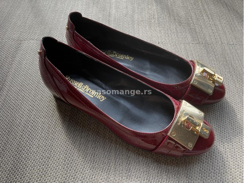 Ravne ženske cipele baletanke od crvene lakovane kože