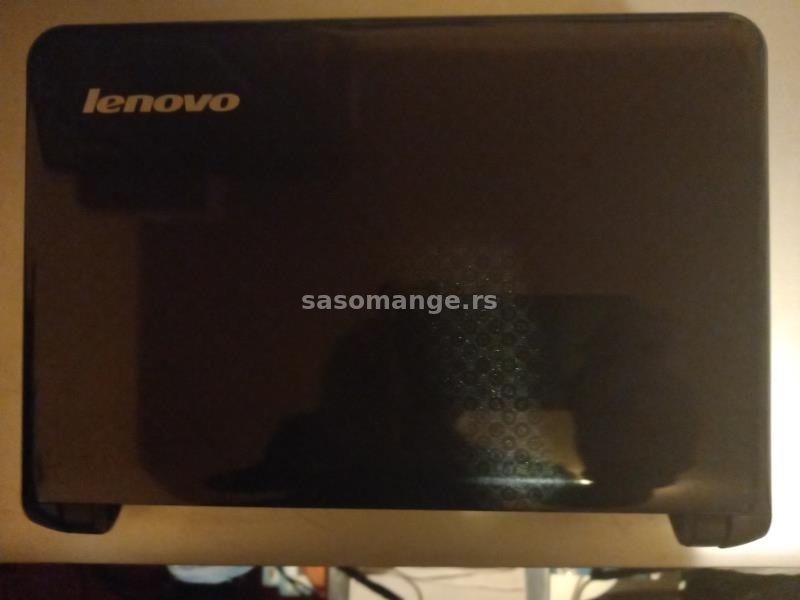 jeftino prelep Lenovo Ideapad S10 (10,1")+poklon nova PRESTIGIO kozna futrola