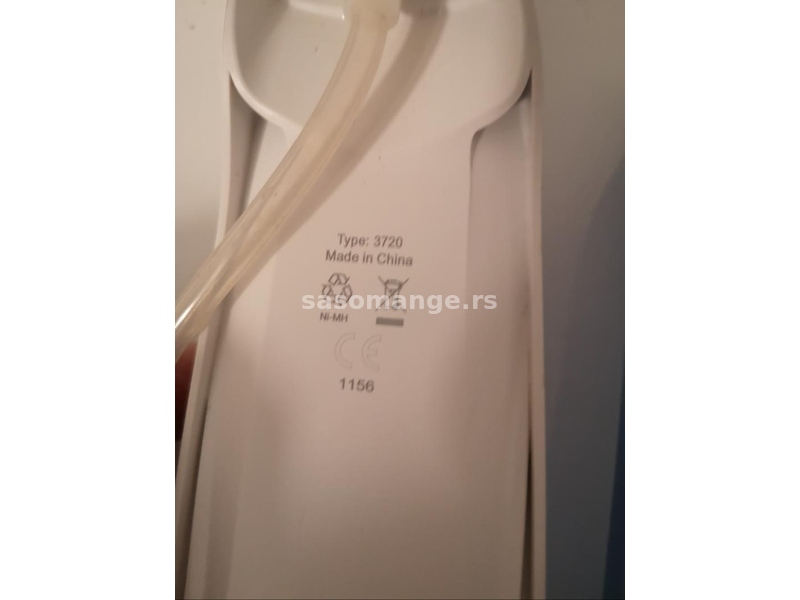 BRAUN Oral-B AquaCare 3720 za higijenu zuba i desni