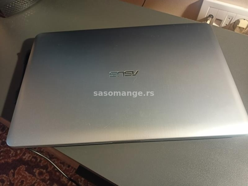 Laptop ASUS (X541S)