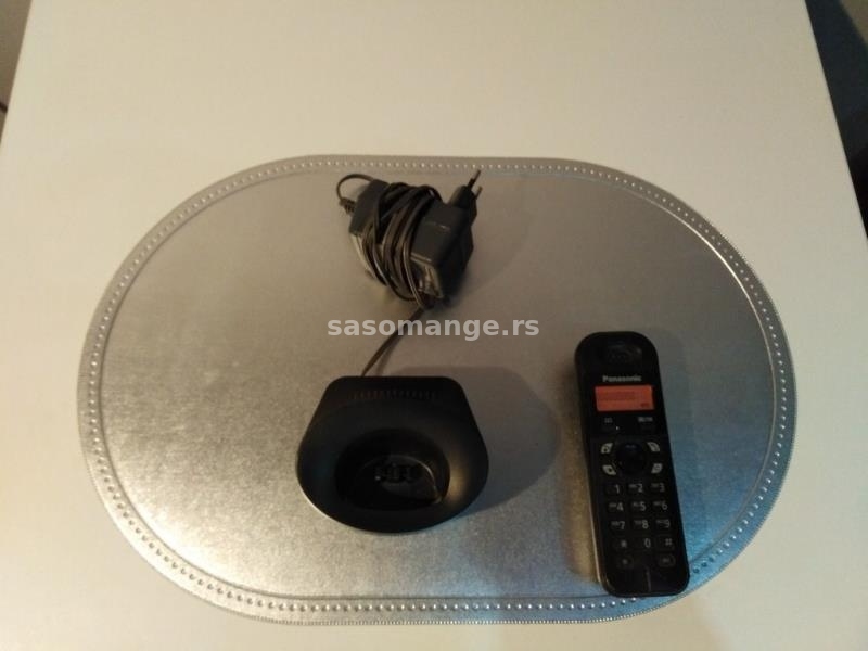 Panasonic bezicni telefon KxTg1311fx,Ocuvan,Crna boja.