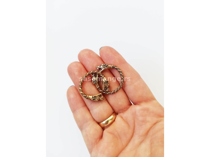 Prsten od bronze VUK