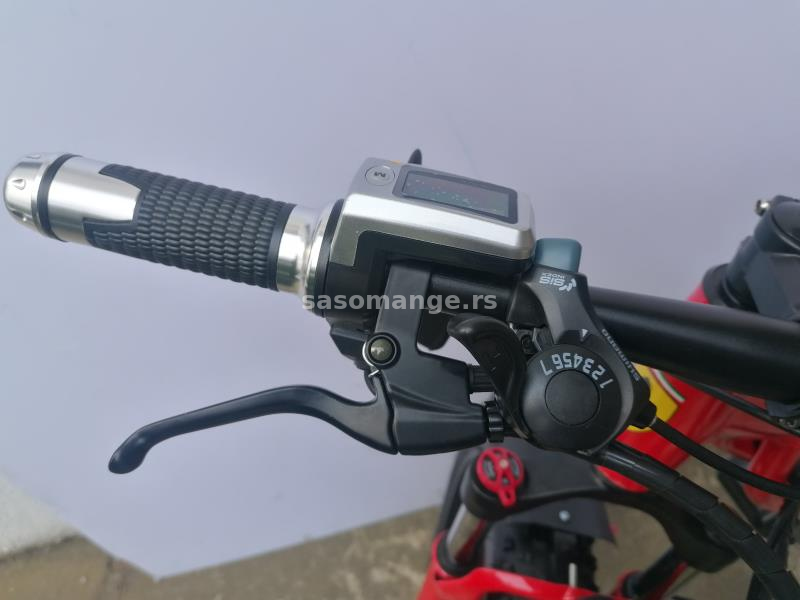 Elektr. biciklaFat Mountain FERRARI crveni 48V15AH-800W NOVO Tockovi-Legura Aluminijum i Magnezijum