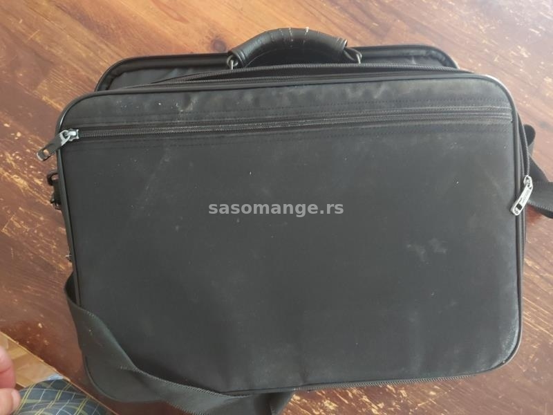 Asus K53S laptop sa NOVOM baterijom i CaseLogic torbom EXTRA stanje