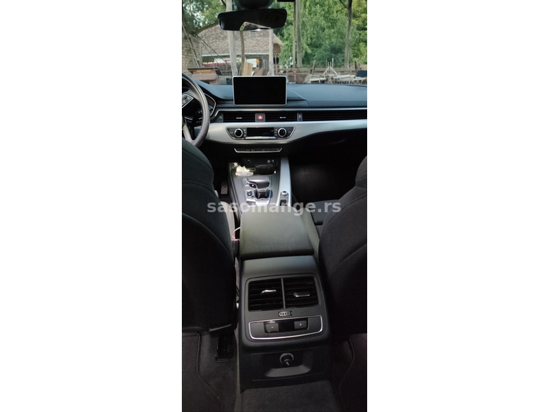 Audi A4 S line, virtual
