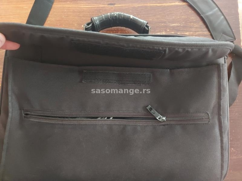Asus K53S laptop sa NOVOM baterijom i CaseLogic torbom EXTRA stanje