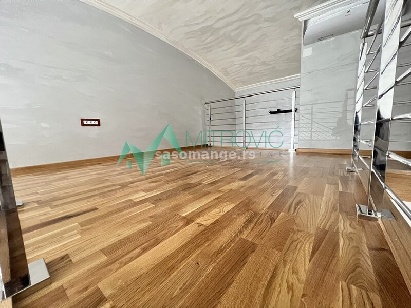 Novi Sad, Telep - Penthouse - terase se ne računaju u kvadraturu i ne naplaćuju + 2 PARKING MESTA...