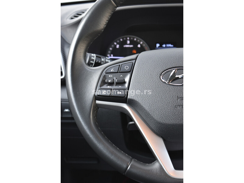 Hyundai Tucson 1.6 CRDi AT 100 KW | 136 KS