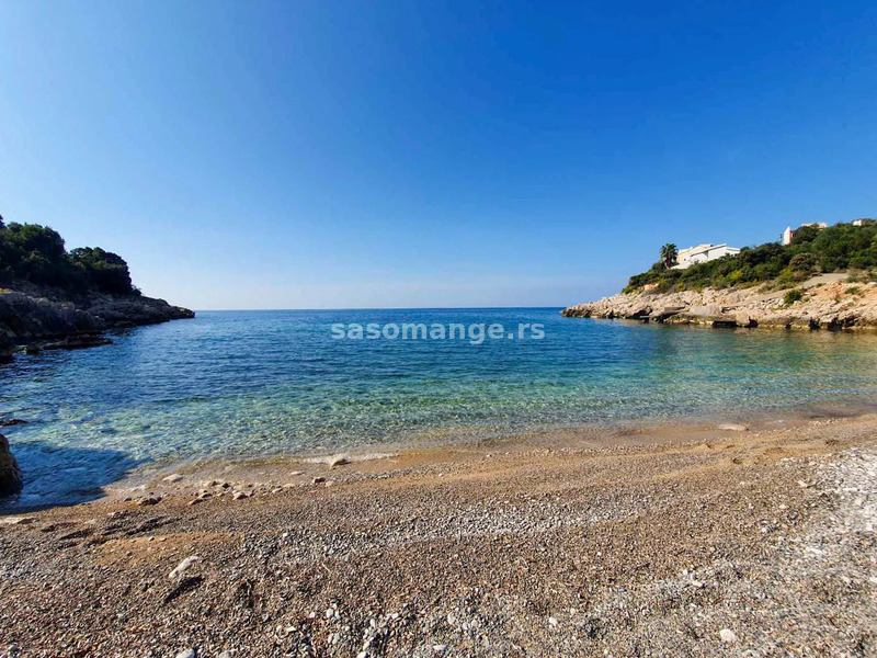 Nova vila na par koraka od mora i plaže, Utjeha