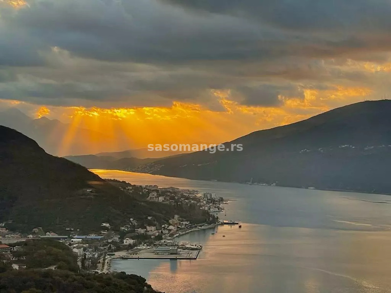 Luksuzna vila sa panoramskim pogledom na more, Podi, Herceg Novi